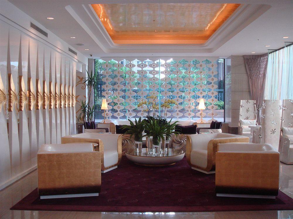 Monarch Skyline Hotel Luzhu Екстер'єр фото