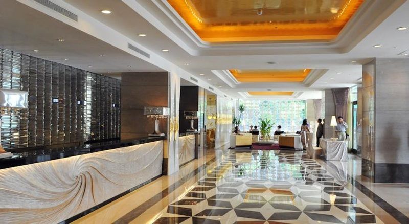 Monarch Skyline Hotel Luzhu Екстер'єр фото